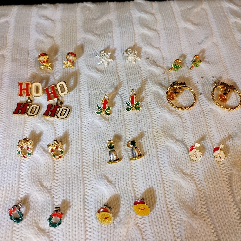 (11 PAIRS!!!)  Vintage Avon Christmas stud earrings!